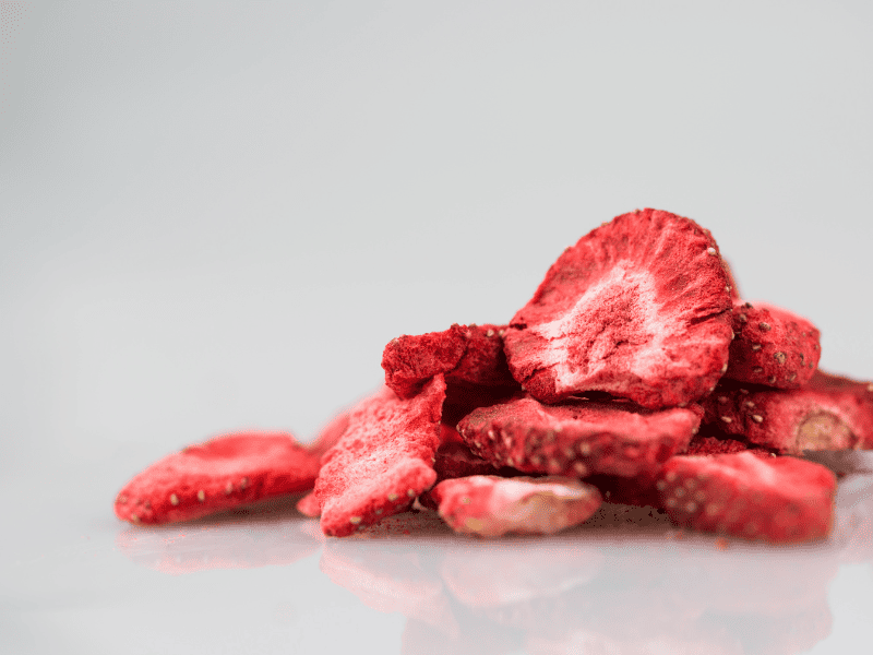 Dâu tây sấy giòn có an toàn không, nên mua ở đâu chất lượng?