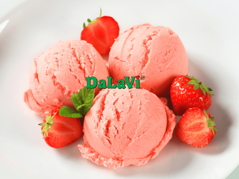 Cách làm kem dâu tây ngon, đơn giản tại nhà cho ngày hè oi ả